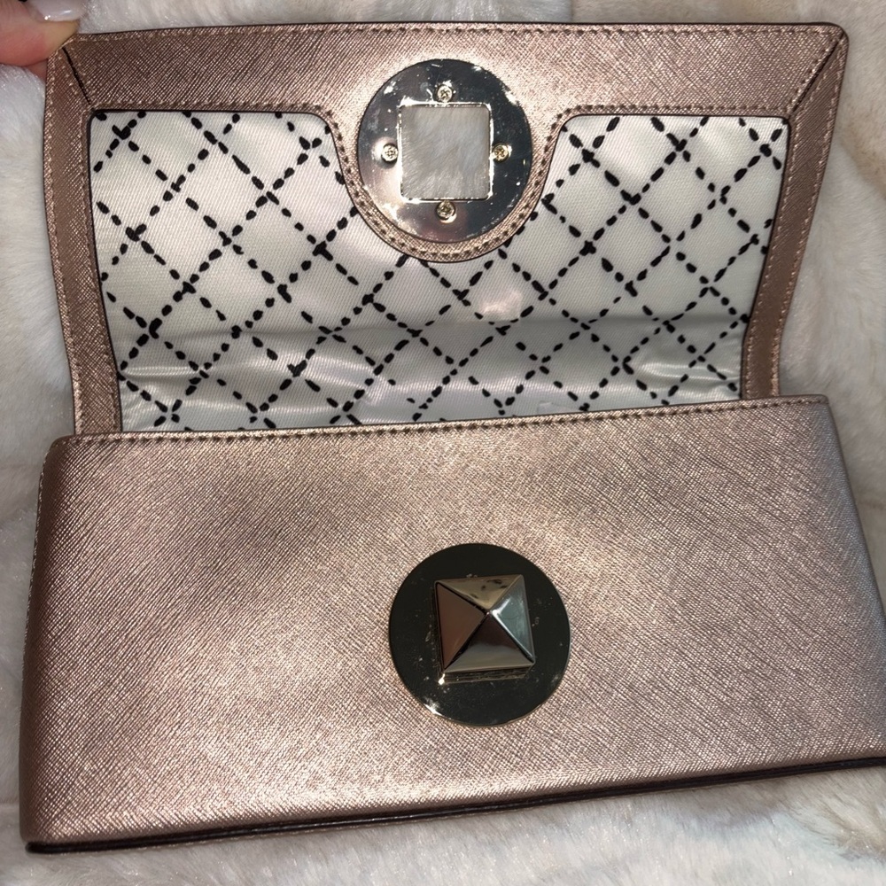 Kate Spade Elegant Metallic Leather Clutch - EUC - Picture 3 of 13